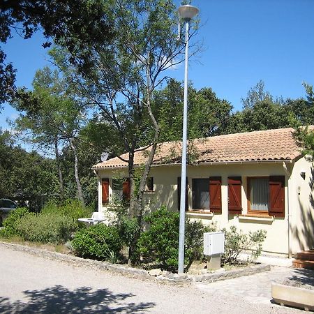 Bungalow Claret Vacquières Exteriör bild